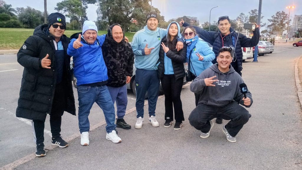 hinchas de O’Higgins en Uruguay