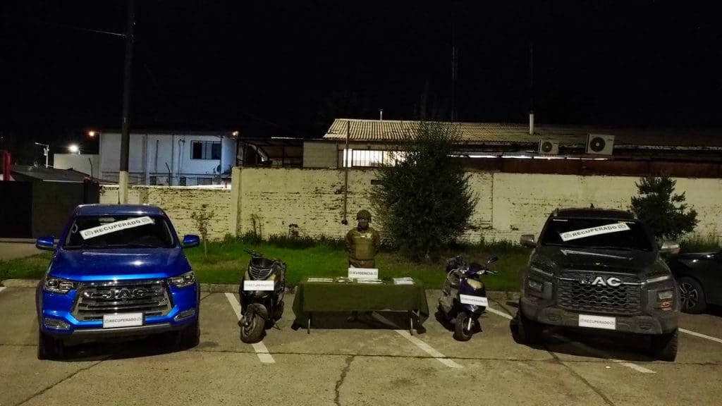 Carabineros del SEBV recuperó cuatro vehículos con encargo por robo en Rengo