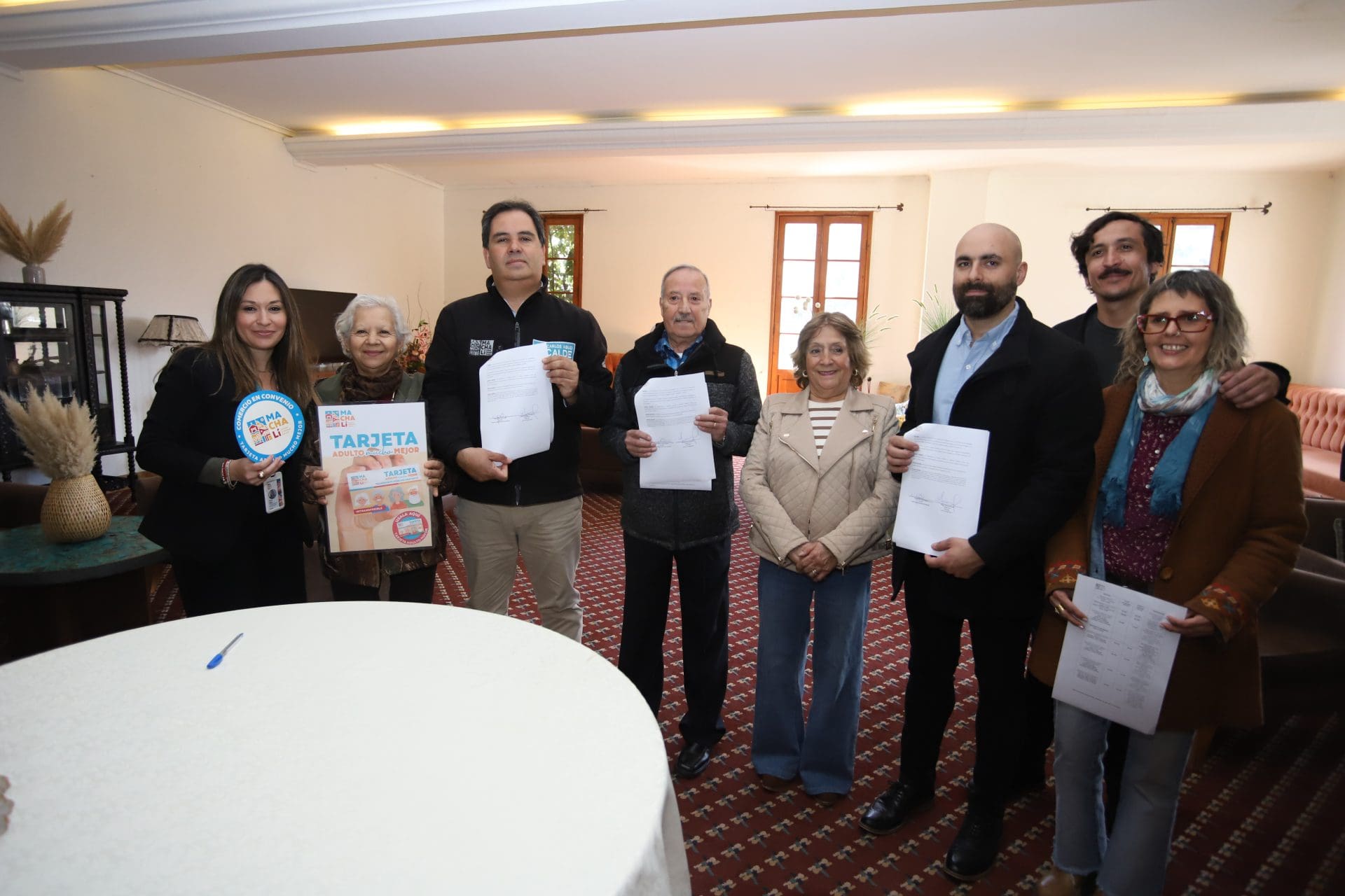 Convenio otorga descuentos en Termas de Cauquenes para adultos mayores de Machalí