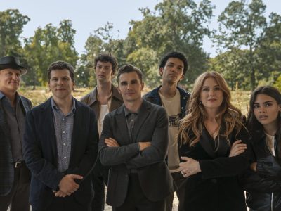 Woody Harrelson as Merrit McKinney, Jesse Eisenberg as Daniel Atlas, Dominic Sessa as Bosco, Dave Franco as Jack Wilder, Justice Smith as Charlie, Isla Fisher as Henley Reeves, and Ariana Greenblatt as June in Now You See Me, Now You Don’t. Photo Credit: Katalin Vermes