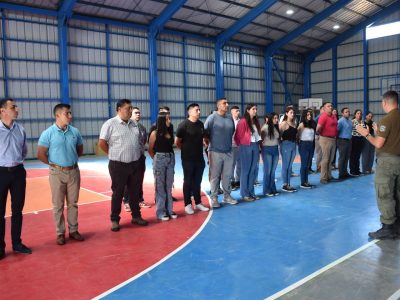 1 recambio contingente policial...