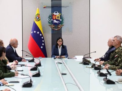 La vicepresidenta de Venezuela, Delcy Rodríguez

REMITIDA / HANDOUT por GOBIERNO DE VENEZUELA
Fotografía remitida a medios de comunicación exclusivamente para ilustrar la noticia a la que hace referencia la imagen, y citando la procedencia de la imagen en la firma
03/1/2026