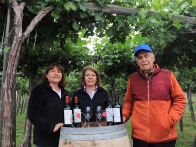 Lorena, María Inés y Jorge Letelier