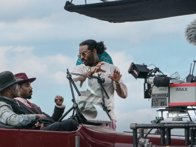Delroy Lindo, Michael B. Jordan y el director Ryan Coogler, en un momento del rodaje de "Sinners". Foto cedida por Warner Bros. Pictures