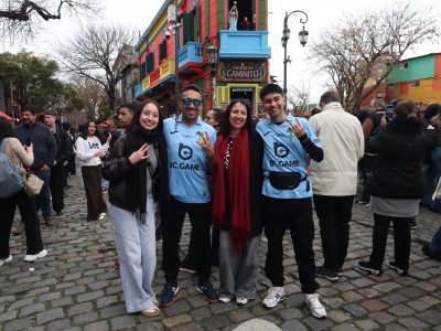Hinchas de O’Higgins en Buenos Aires durante la previa del partido ante Boca Juniors por Copa Sudamericana.