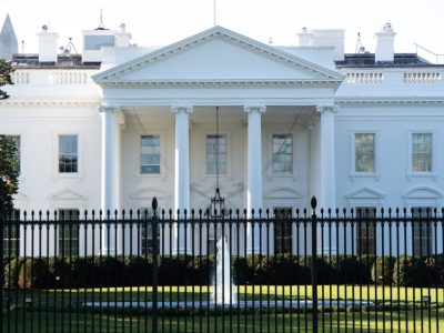 The White House is seen in Washington, DC, October 2, 2020. - The White House is carrying out contact tracing after President Donald Trump and his wife Melania tested positive for Covid-19, a spokesman said Friday. "Contact tracing is being done and the appropriate notifications and recommendations will be made," deputy press secretary Judd Deere said. Trump met with dozens of people through the week and reportedly went to a fundraiser in New Jersey after it was known that a close aide, Hope Hicks, had tested positive. (Photo by SAUL LOEB / AFP)