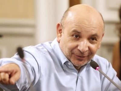 El diputado Juan Luis Castro.