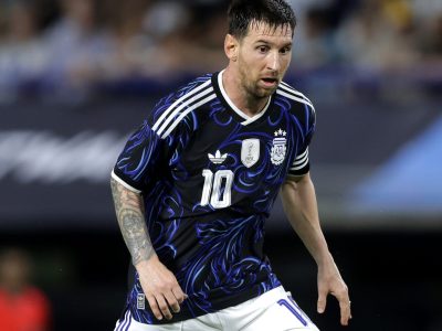 Leo Messi es el hombre récord de los Mundiales con 26 partidos y trece goles, unos números que puede ampliar en la edición de 2026. EFE/ Adán González
