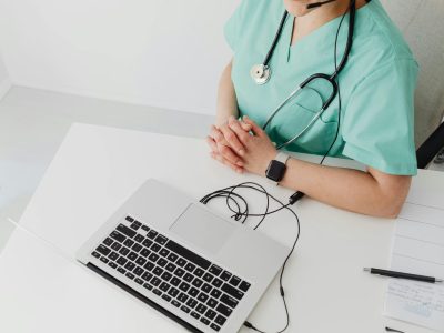 Salud digital en Chile: el desafío de integrar la consulta privada