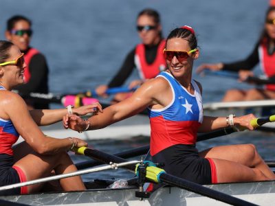 SAN PEDRO DE LA PAZ, CHILE- 24 OCT 23: El Equipo de Chile compite en la Categoría 4 Femenino en los Juegos Panamericanos Santiago 2023 en la Laguna Grande 
SAN PEDRO DE LA PAZ, CHILE- 24 OCT 23: The Chile Team competes in the Women's Four at the Santiago 2023 Pan American Games in Laguna Grande. (Carlos Acuña/Santiago2023 vía PHOTOSPORT)