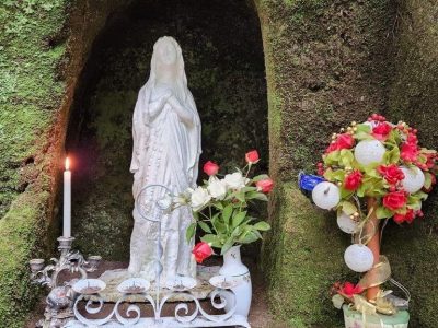 virgen de las lagrimas