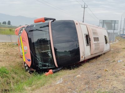 volcamiento bus 1